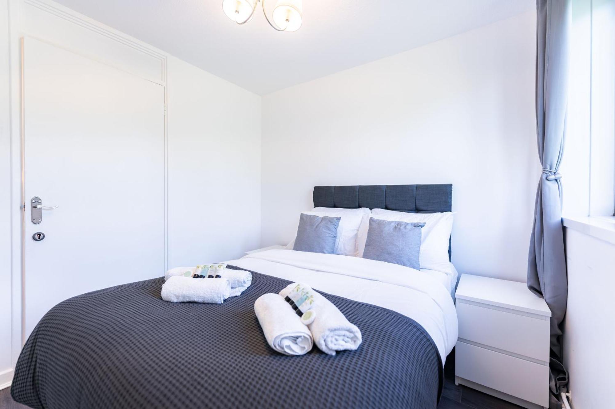 Luxury 3 Bedroom Flat With Balcony In Westbourne Park Londres Exterior foto